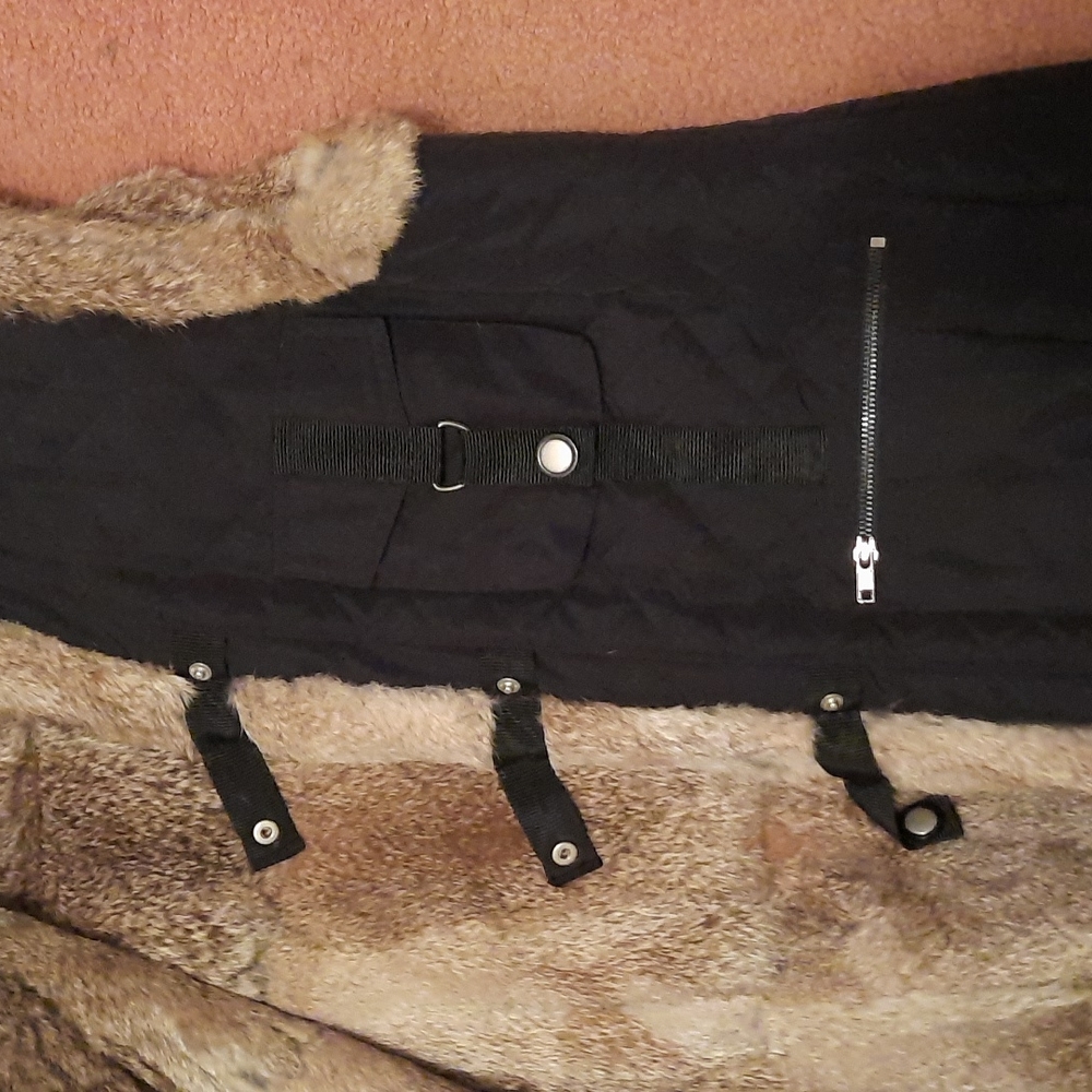 REAL Rabbit Fur Vest - Picture 5 of 10